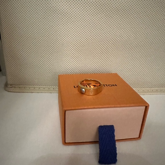 Louis Vuitton Nanogram monogram brass ring💕 - Picture 13 of 14
